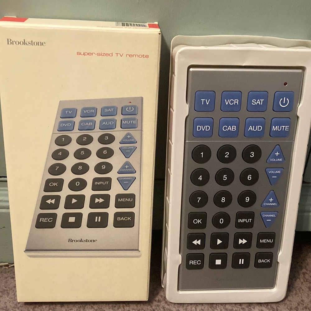 Brookstone Super Sized 6 in 1 Remote Control TV DVD V Jumbo SENIOR LARGE BUTTONS